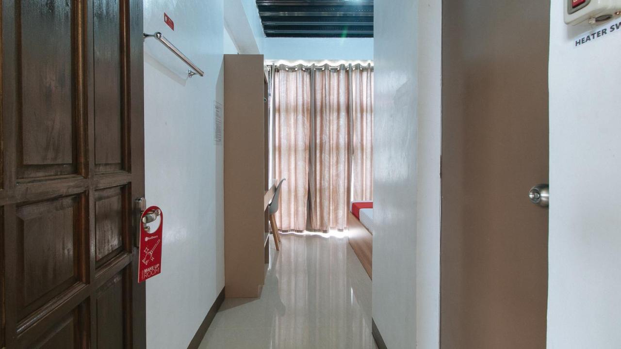 Reddoorz Near Iloilo International Airport Hotel Cabatuan ภายนอก รูปภาพ